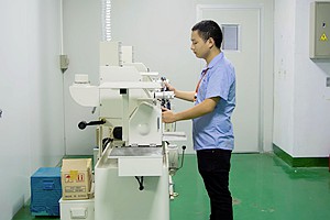 進口濾光片鍍膜設(shè)備