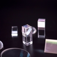 光學棱鏡的主要類型有那些？